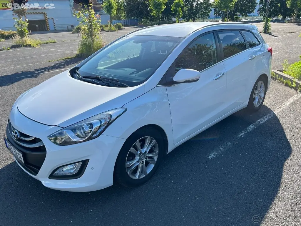 Hyundai i30 1,6 CW CRDi 94kW - fotka 2