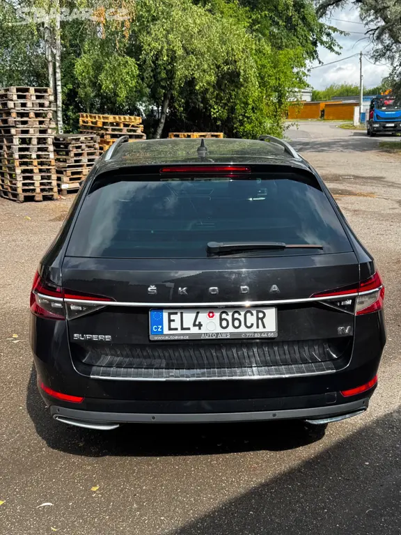 Škoda Superb - fotka 5