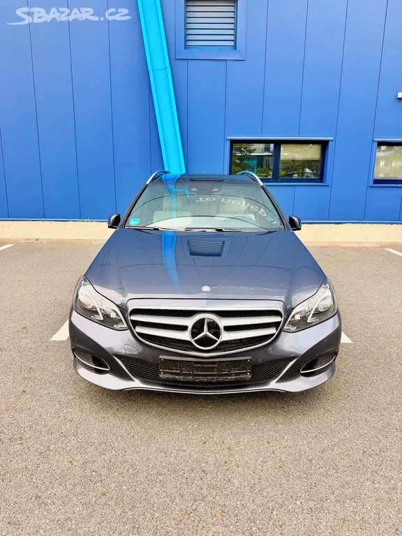 Mercedes-Benz E400/245kw, Avantgarde, 4Matic, DPH - fotka 5