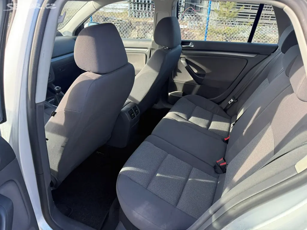 Volkswagen Golf Variant, 1,6 MPI - fotka 6
