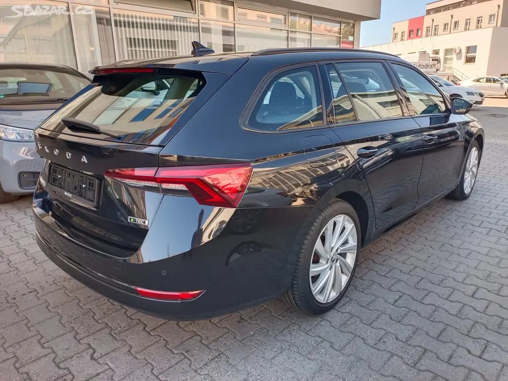 Škoda Octavia 4 Combi 1.5 TSI e-TEC 110kW DSG - fotka 5