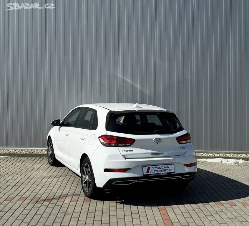 Hyundai i30, 1.5i CVVT Comfort - fotka 2