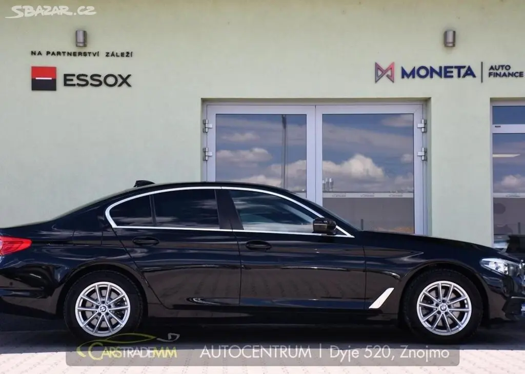 BMW Řada 5 518d ČR 1.M CARPLAY 110 kw - fotka 5