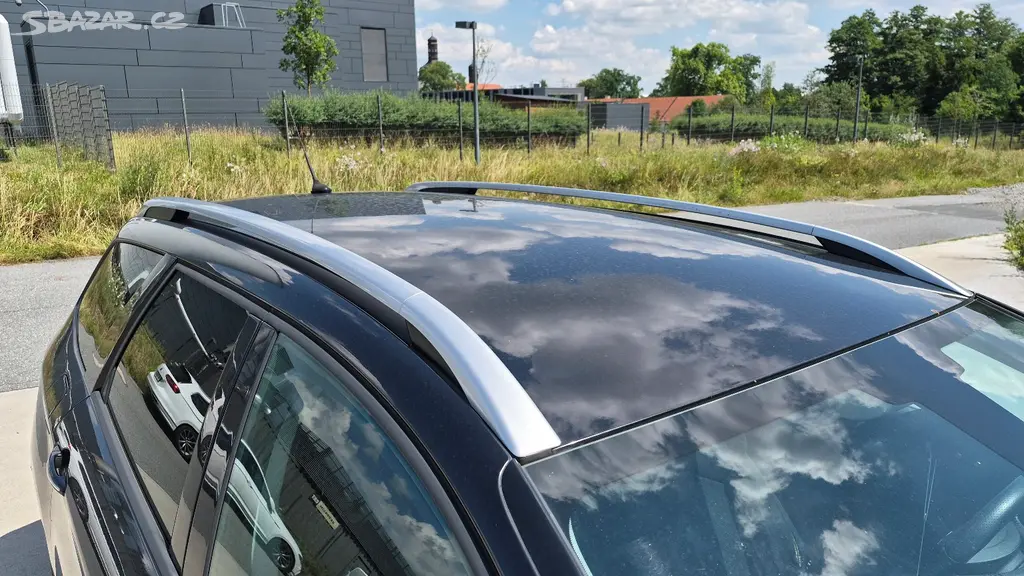 Citroën C5 1,6Hdi 80kw manual - fotka 3