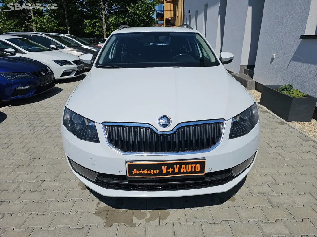 Octavia III 2,0TDi 110KW Elegance 2015 tempomatALU - fotka 2