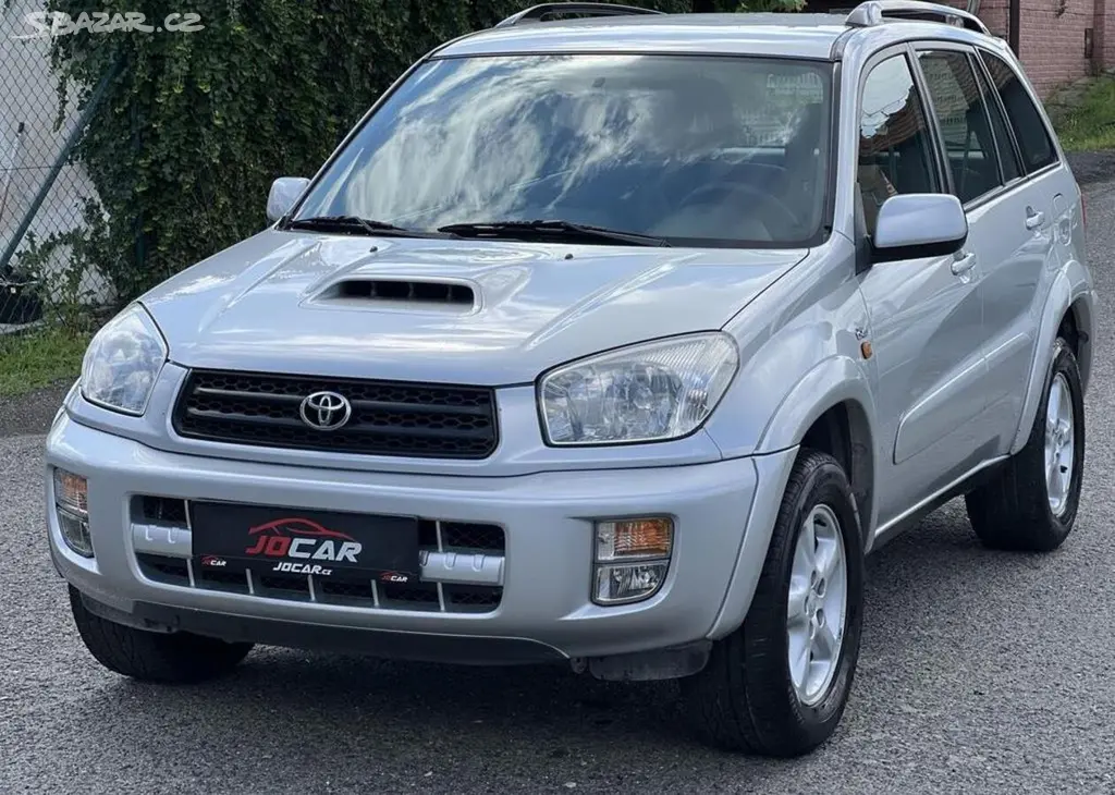Toyota Rav4 2.0 D-4D 4x4 KLIMATIZACE ALU manuální