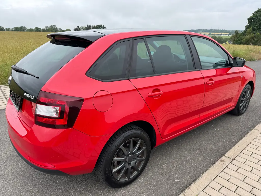 Škoda Rapid Spaceback 1.2 TSI alu - fotka 4