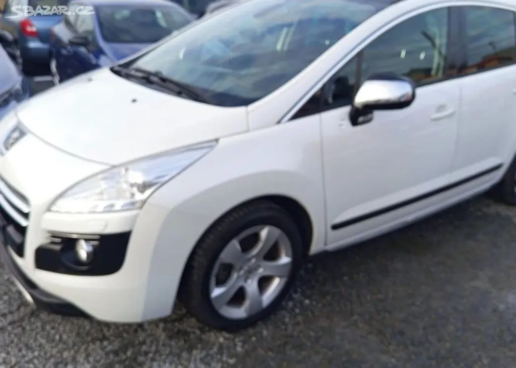Peugeot 3008 2.0 HDI AT Kůže, Navi Panorama - fotka 4