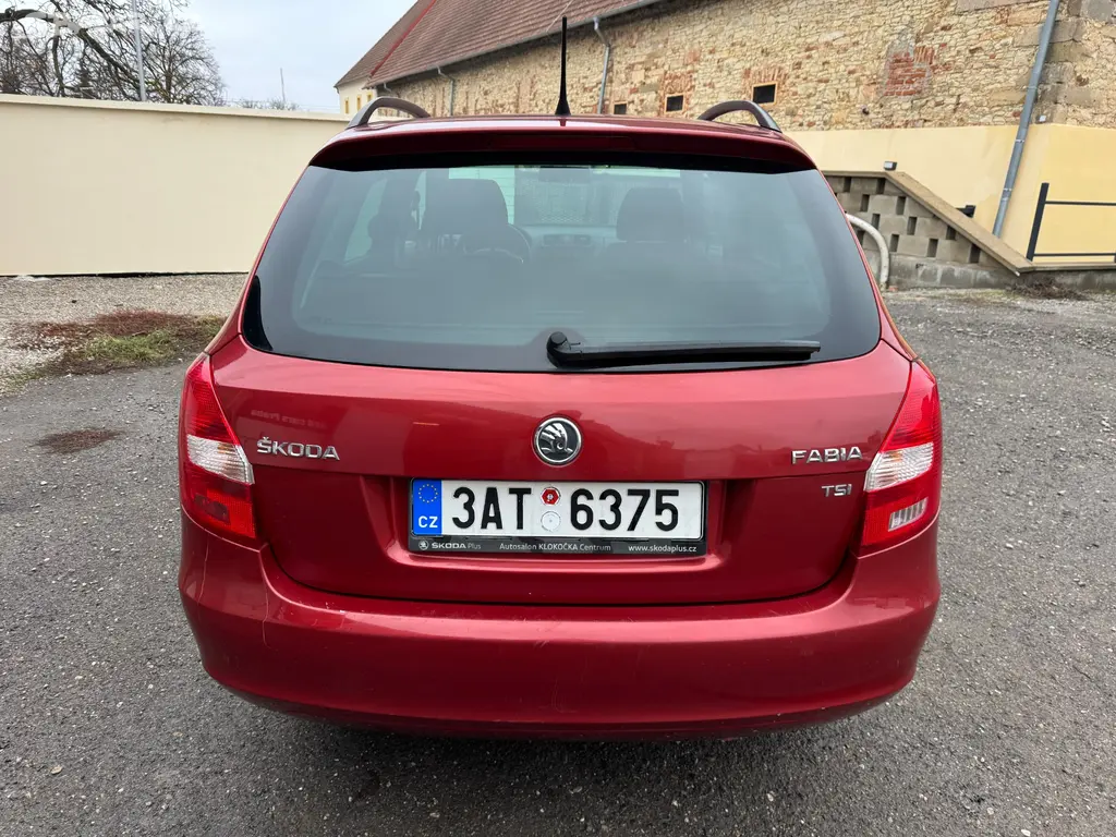 Škoda Fabia II kombi 2013 1.2 TSI 63KW CZ DPH - fotka 6
