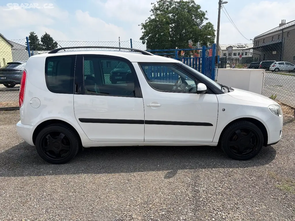 ŠKODA ROOMSTER 1.4 16V 63KW ALU VÝHŘEVY PANORAMA - fotka 5
