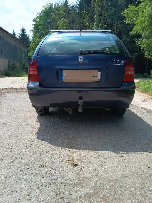 Škoda Octavia combi 1.9 TDI 81 kW 2002 - fotka 4