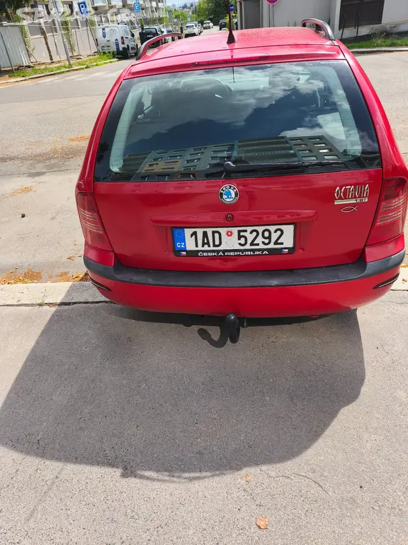Škoda Octavia combi - fotka 2