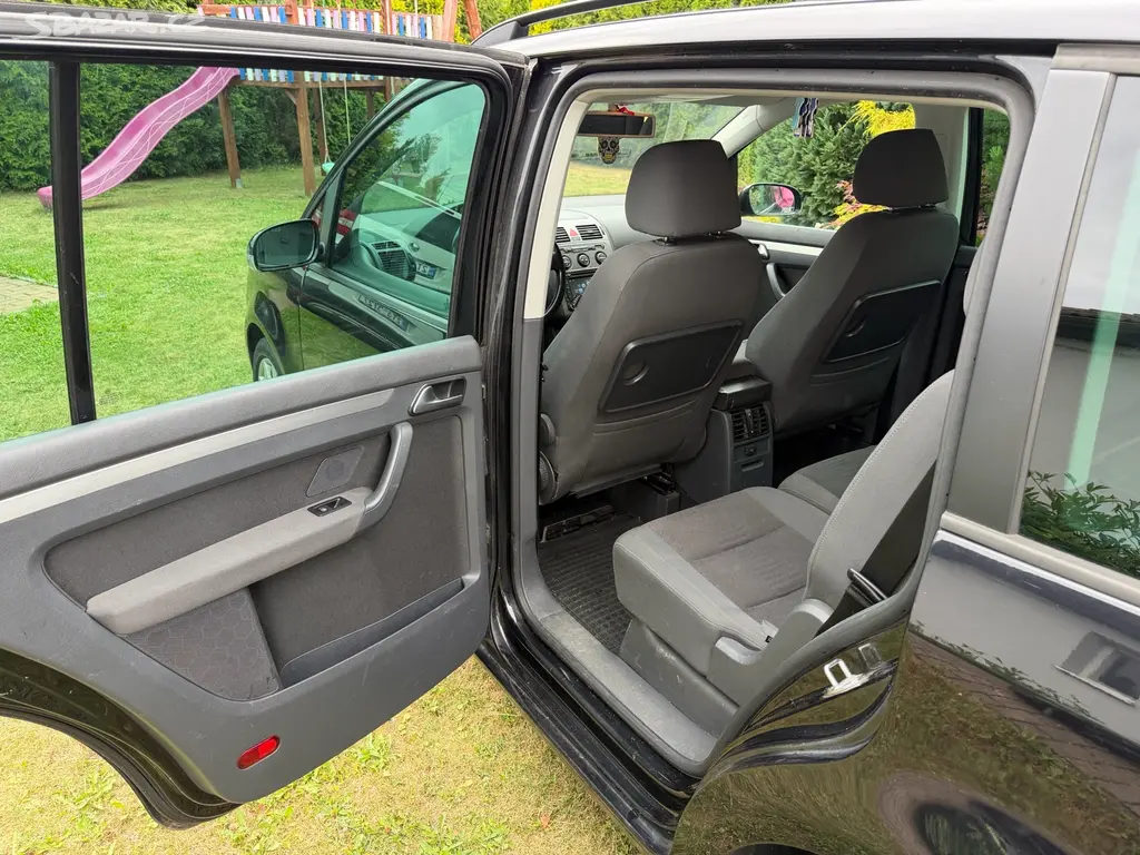 Volkswagen Touran 2007 2.0 TDI - fotka 6