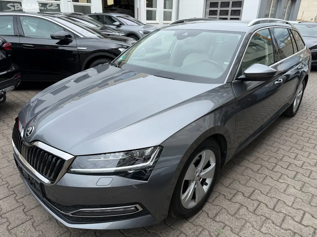 Škoda Superb 3 Combi Style 2.0TDI 147kW DSG Matrix - fotka 2