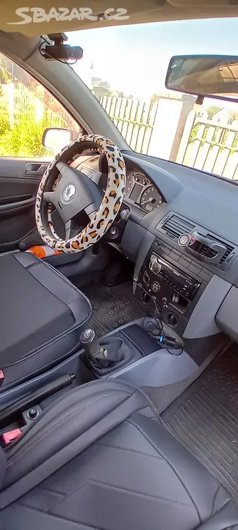 PRODÁM Škodu Fabii Sedan, rok 2003 - fotka 5