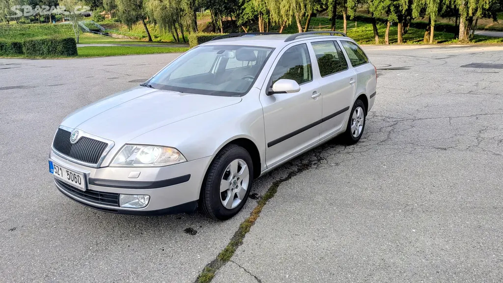 Škoda Octavia, Combi II 2.0 TDI DSG - fotka 2