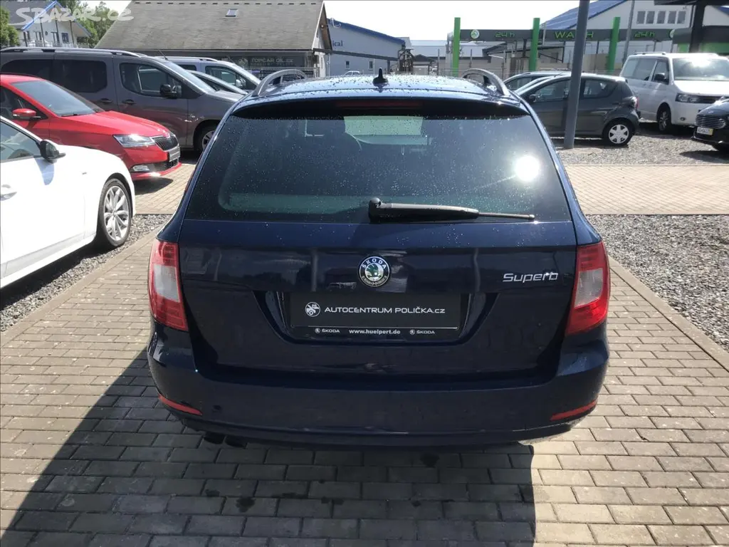 Škoda Superb, 2,0 - fotka 4