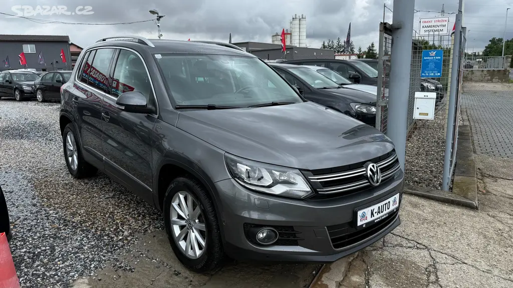 Volkswagen Tiguan 1.4TSi 90kW Lounge,Servis,ALU - fotka 3