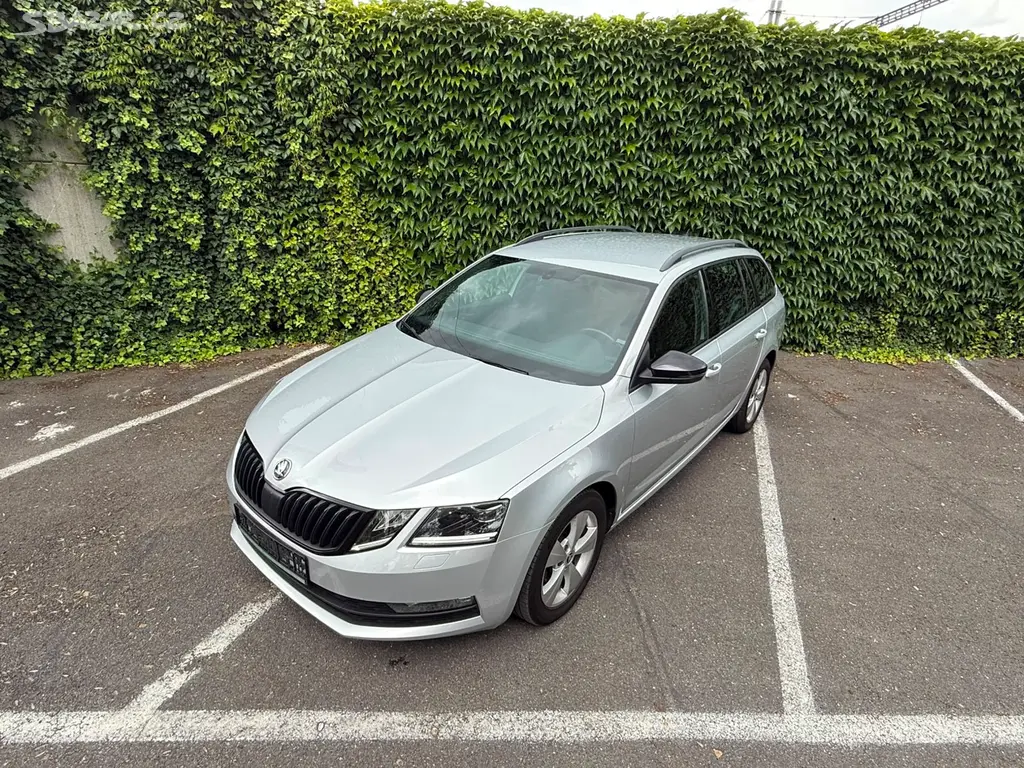 Škoda Octavia 3 STYLE 2.0TDI DSG/Virtual//2021 - fotka 3