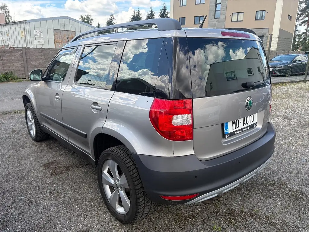 ŠKODA YETI 1.4 TSI 90KW 6ST ALU VÝHŘEVY SENZORY - fotka 2