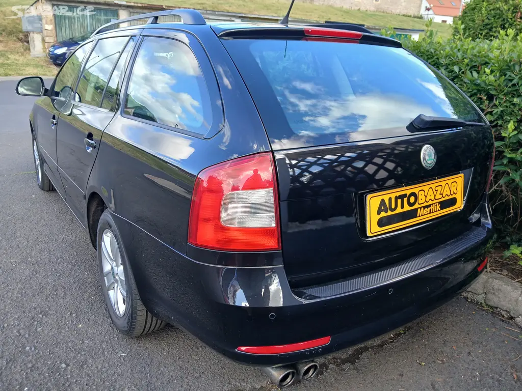 Škoda Octavia Com 1.6 TDi 4x4 serviska - fotka 3