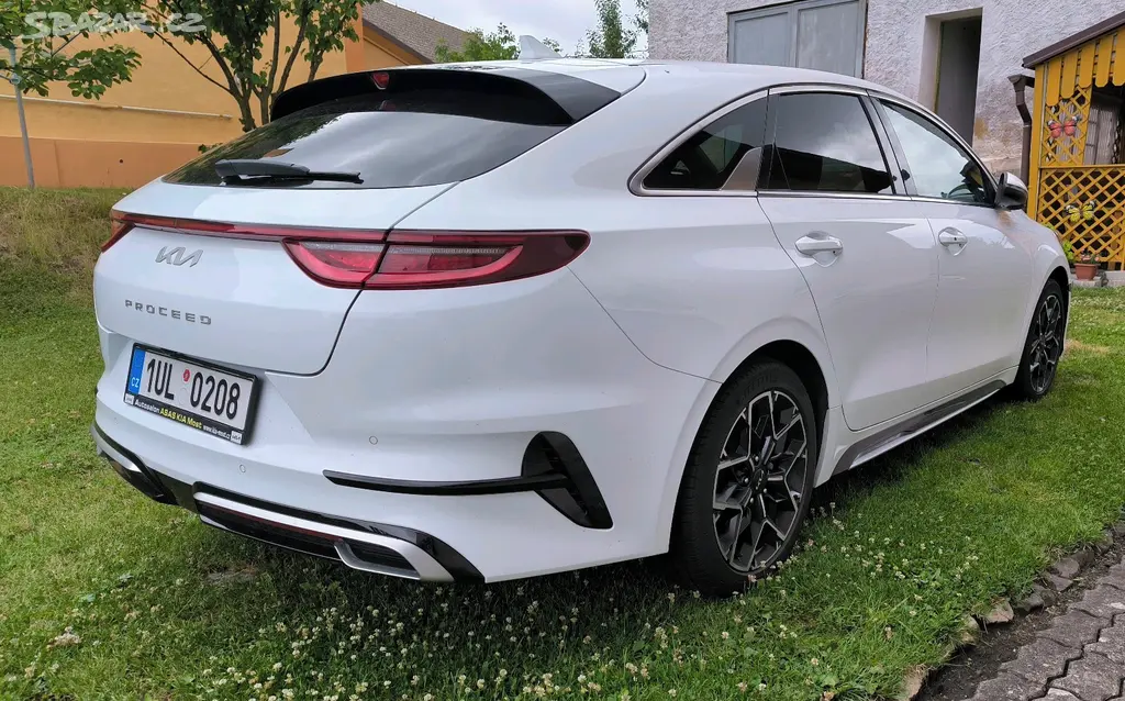 Kia ProCeed - fotka 4