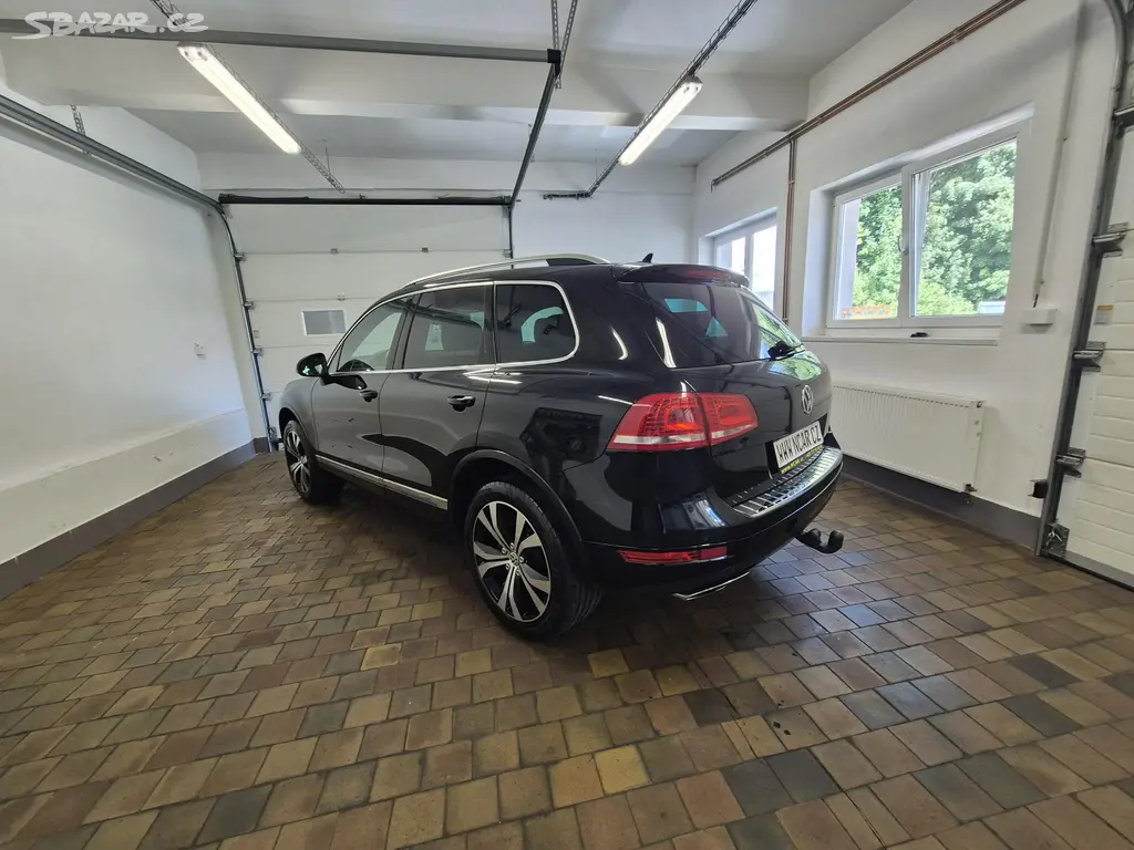 Volkswagen Touareg, 3,0TDi 180kw 4x4 DSG 20ALU - fotka 4