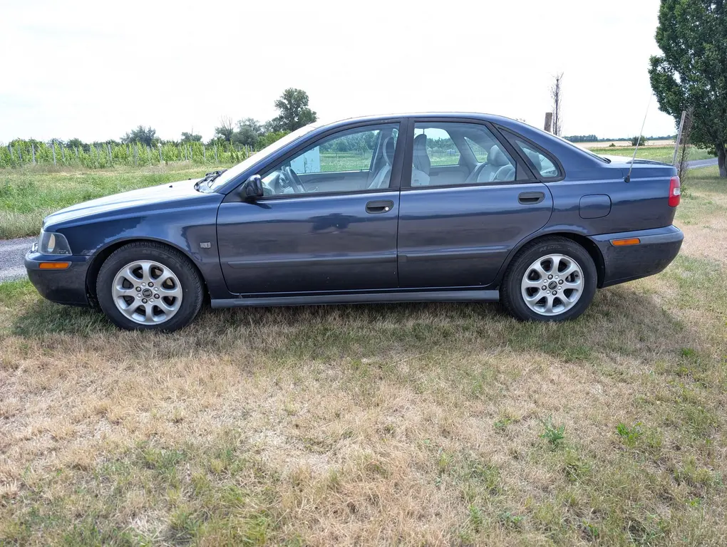 Volvo S40 1.9D - fotka 3