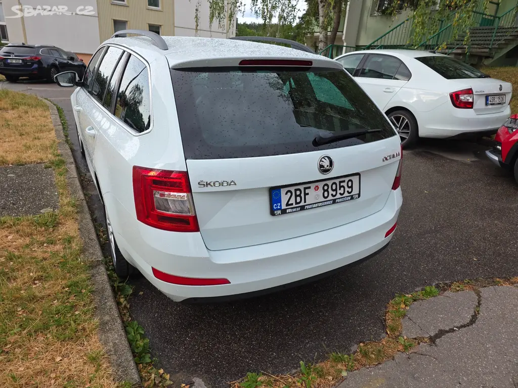 Prodám OCTAVIA 3 combi, 1,2 TSI, 81KW, motor CYVB - fotka 3