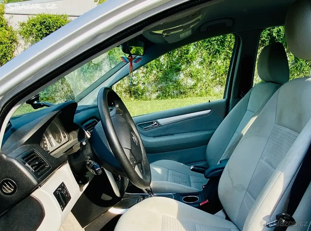 Mercedes-Benz Třídy B 180 CDI automa - nafta - fotka 4