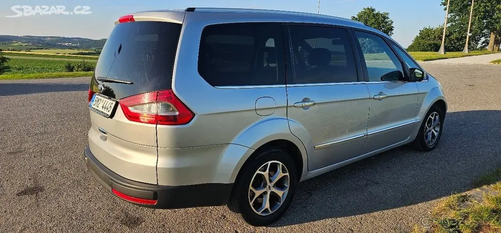 Ford Galaxy 2,0 - fotka 4