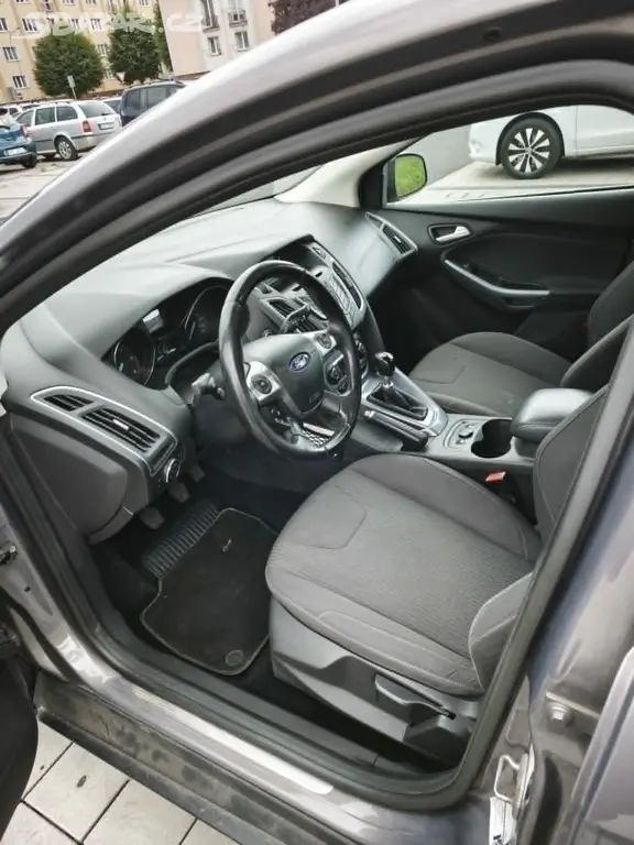 Ford Focus 1,6 TDCI kombi - fotka 5