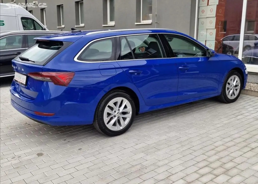 Škoda Octavia, 2.0TDI 110kW Style, ČR,1.Maj. - fotka 4