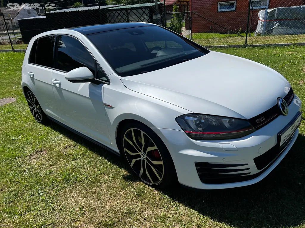 Volkswagen Golf VII 2.0 GTi 169KW DSG + ZIMNÍ KOLA - fotka 3