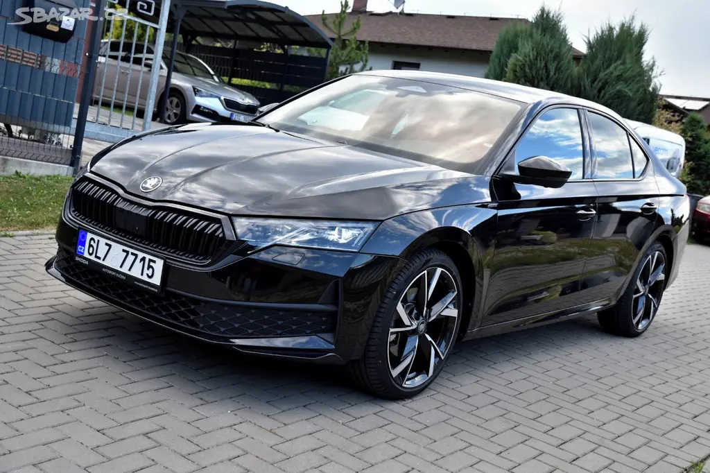 Škoda Octavia 4 sportline 2.0 TSI 150kw 4x4 - fotka 2