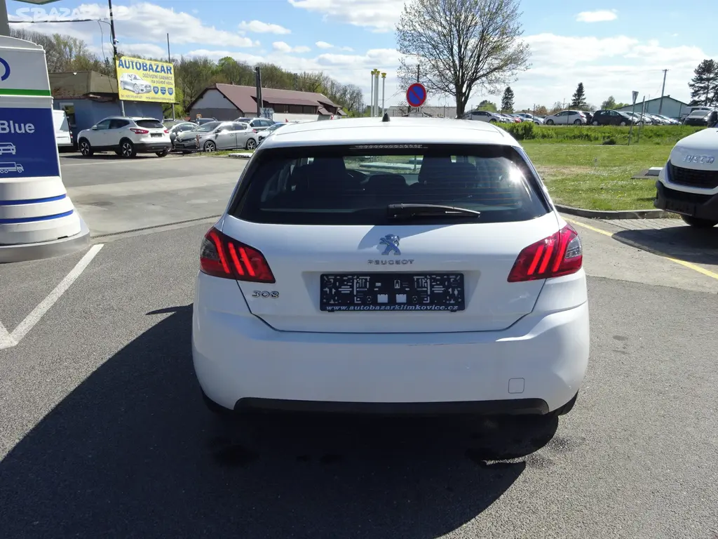 PEUGEOT 308 1,5 HDi - fotka 6