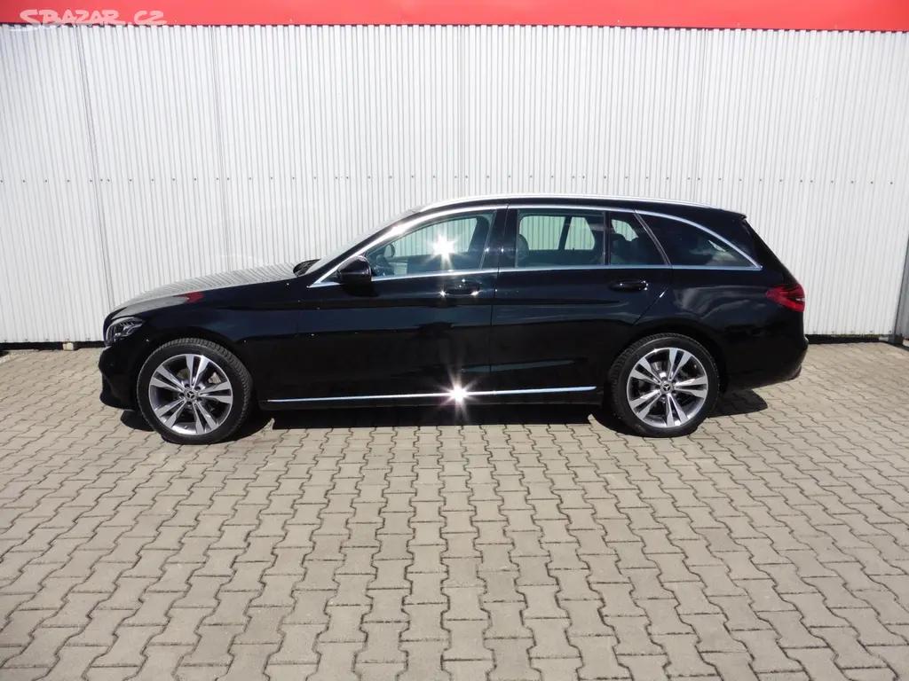 Mercedes-Benz Třídy C, 220d 4Matic Avantgarde, ... - fotka 6