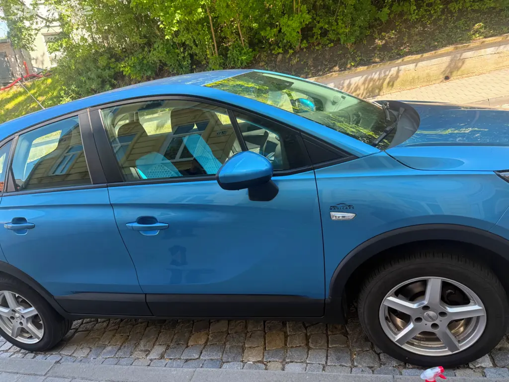 Opel Crossland X,1,2 turbo 81kW - fotka 4