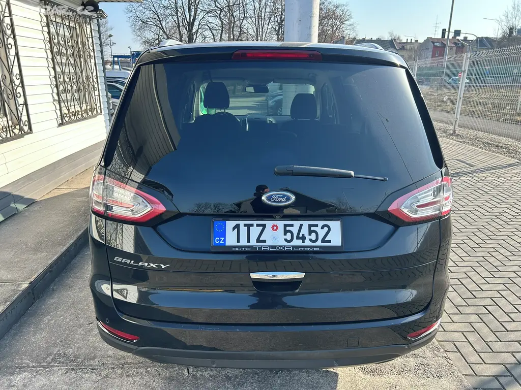 Ford Galaxy Titanium 7 míst 2.0 TDCI 154 kw - fotka 6