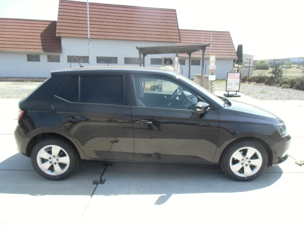Škoda Fabia 1.2 TSI Style - fotka 4
