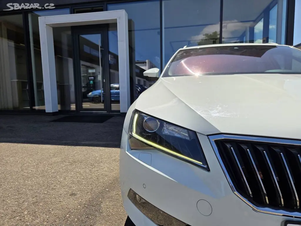 Škoda Superb, 1.4 TSI Style Plus - fotka 6