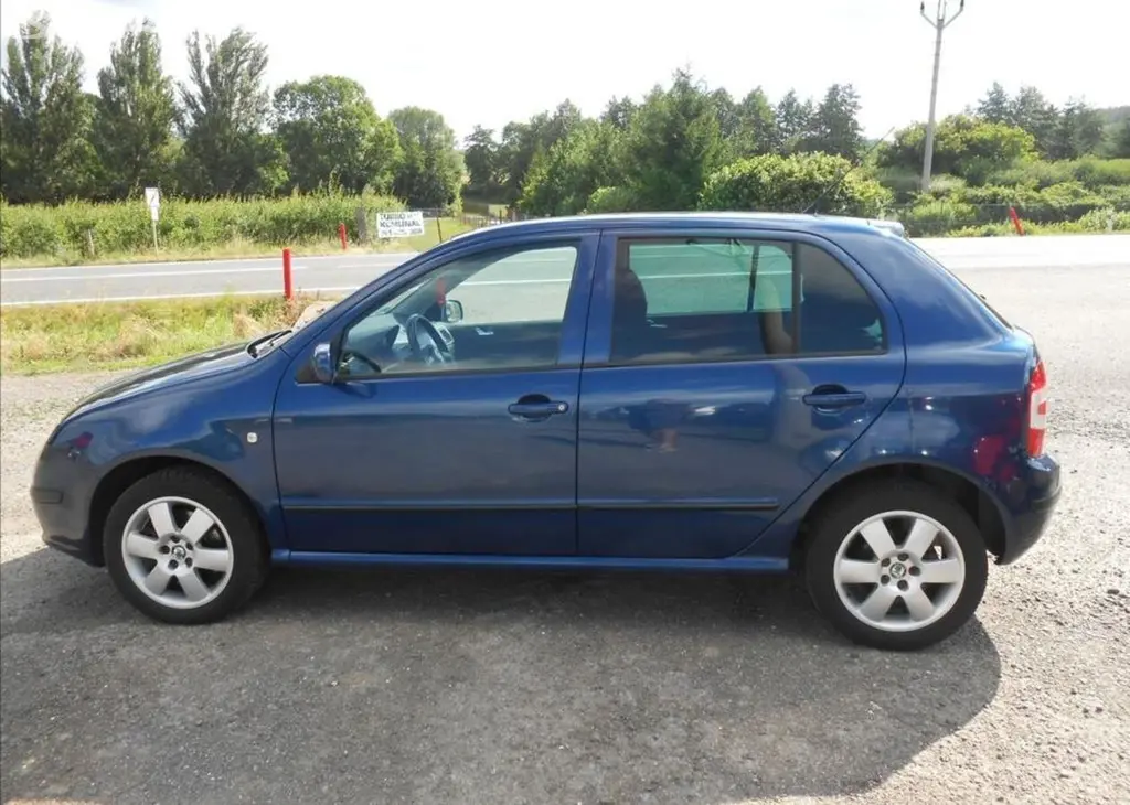 Škoda Fabia 2,0 MPi 85 kW KLIMA Serviska benzín - fotka 5