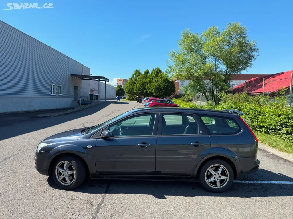 FORD FOCUS II COMBI 1,8 TDCi 85kW - 2. maj - Tažné - fotka 2