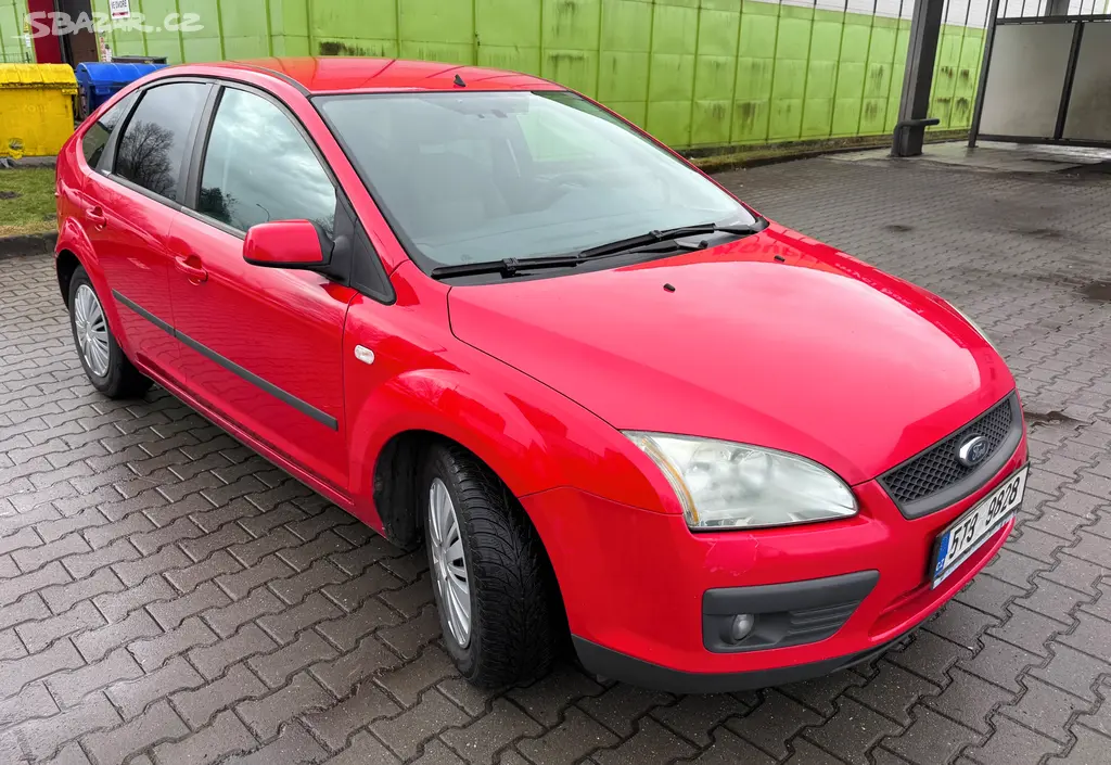 FORD FOCUS II 1,6 TDCi 66kW - 2. majitel ČR - fotka 5