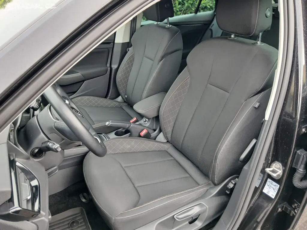 Škoda Scala 1.0 TSI jen 28.000 KM - fotka 6
