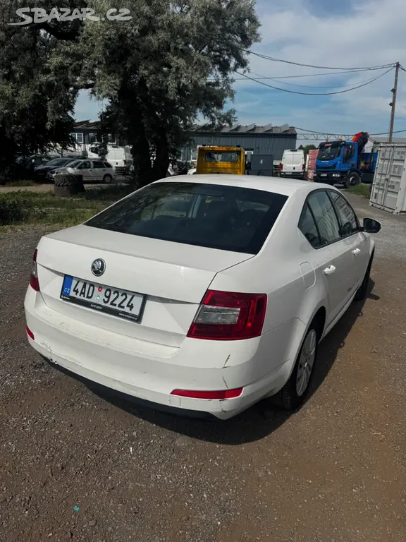 Škoda Octavia - fotka 5