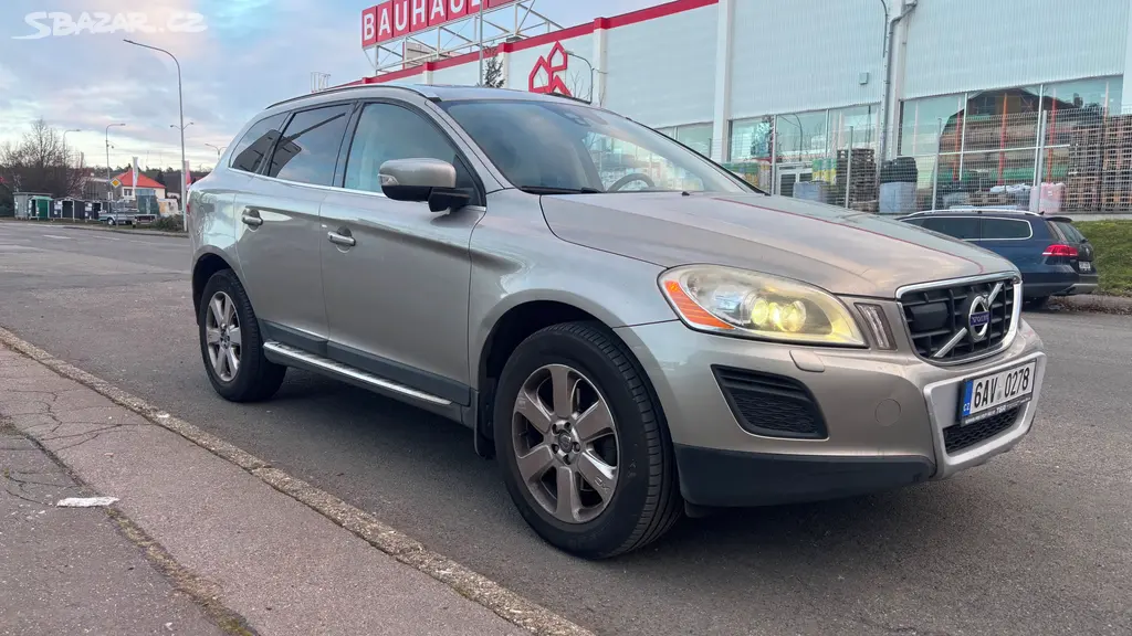 Volvo XC60 - fotka 4
