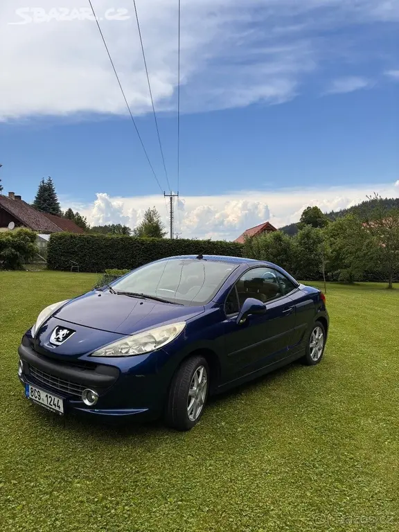 Peugeot 207 1,6 CC - fotka 3