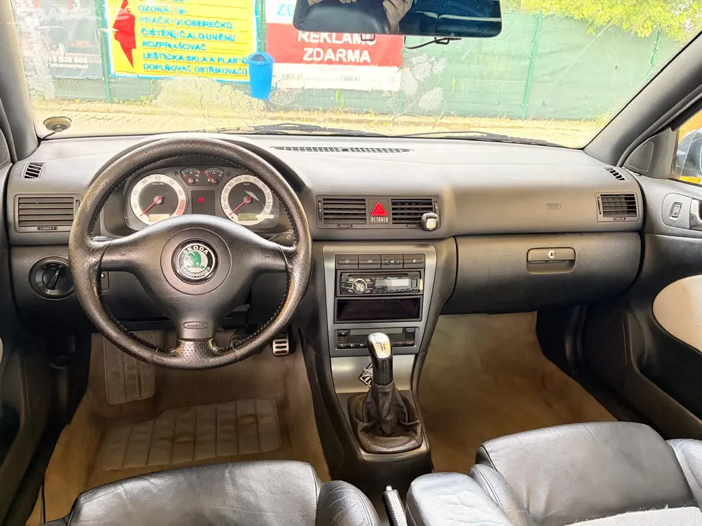 Škoda Octavia RS 132kw - fotka 6