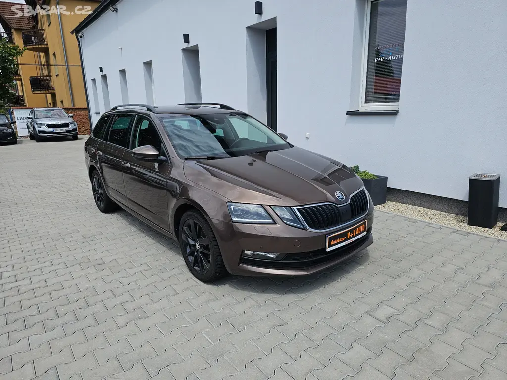 Octavia III 1,5 TSi 110KW STYLE NAVI TEMPOMAT LED